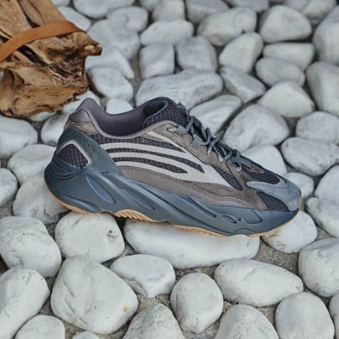 Adidas Yeezy Boost 700 V2 Geode - Image 6