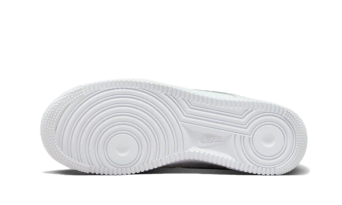 Air Force 1 Low Since 1982 - Image 3