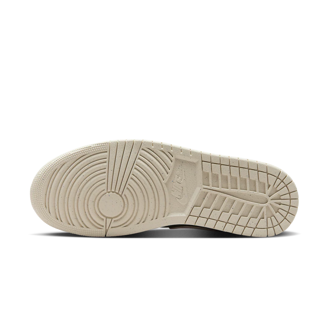 Air Jordan 1 Low SE Medium Olive Sail - Image 4
