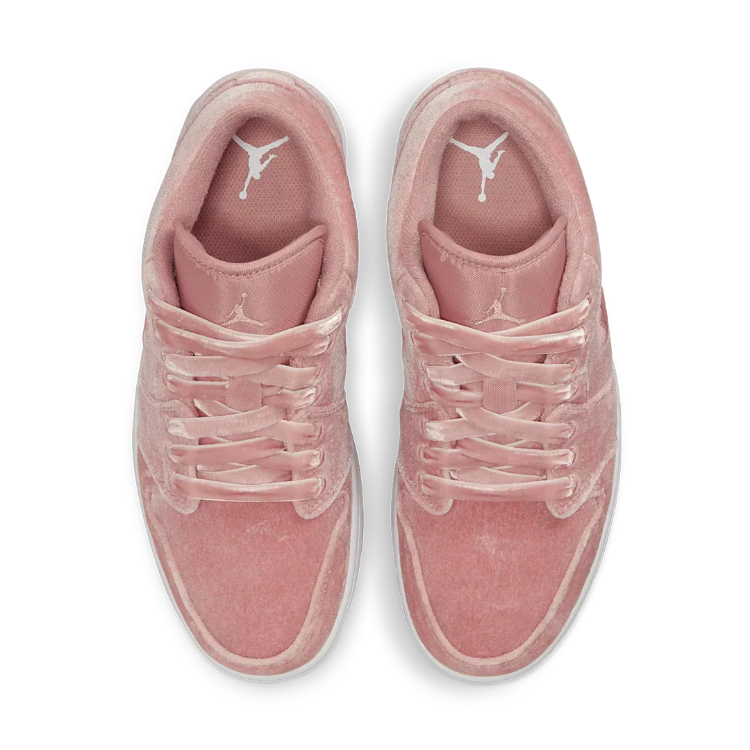 Air Jordan 1 Low SE Pink Velvet - Image 3