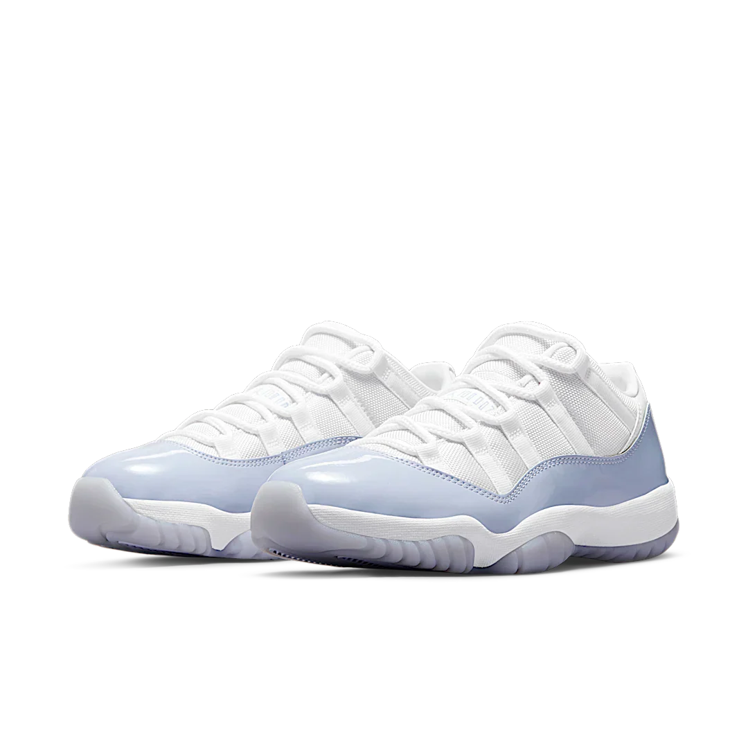 Air Jordan 11 Retro Low Pure Violet - Image 2