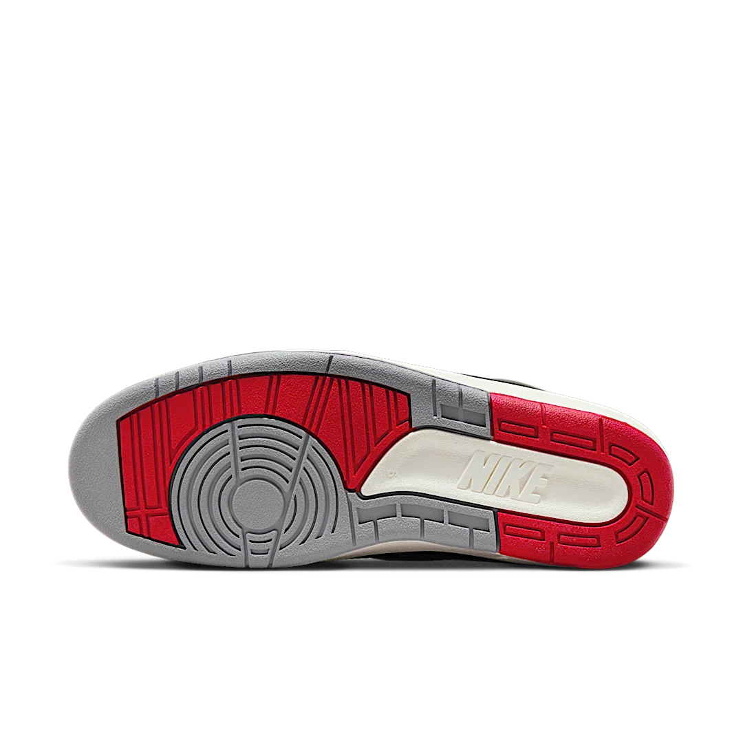Air Jordan 2 Retro Black Cement - Image 4