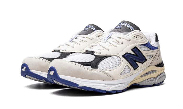 New Balance 990v3 MiUSA White Blue - Image 2