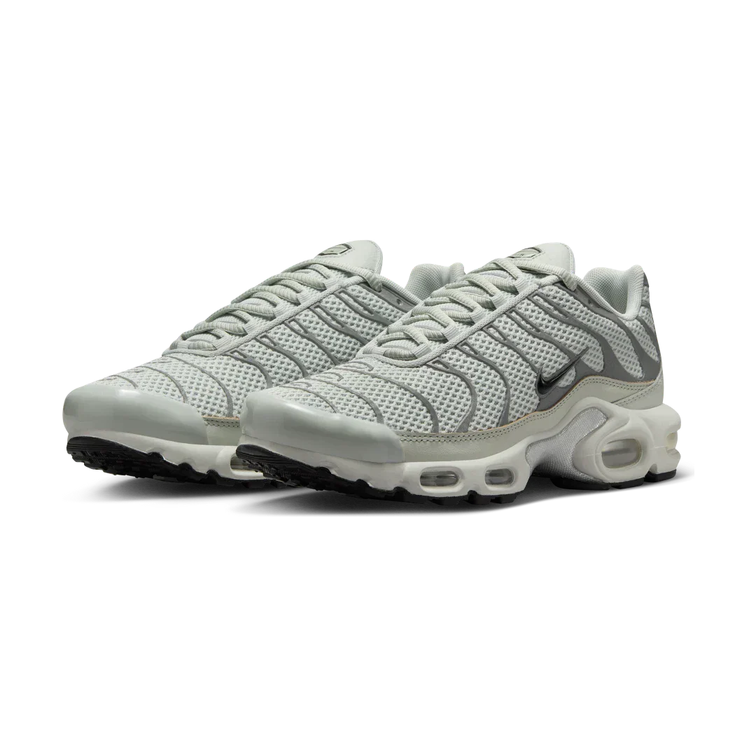 Nike Air Max Plus Light Silver - Image 2