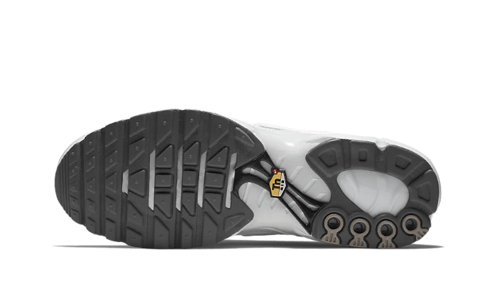 Nike Air Max Plus White - Image 3