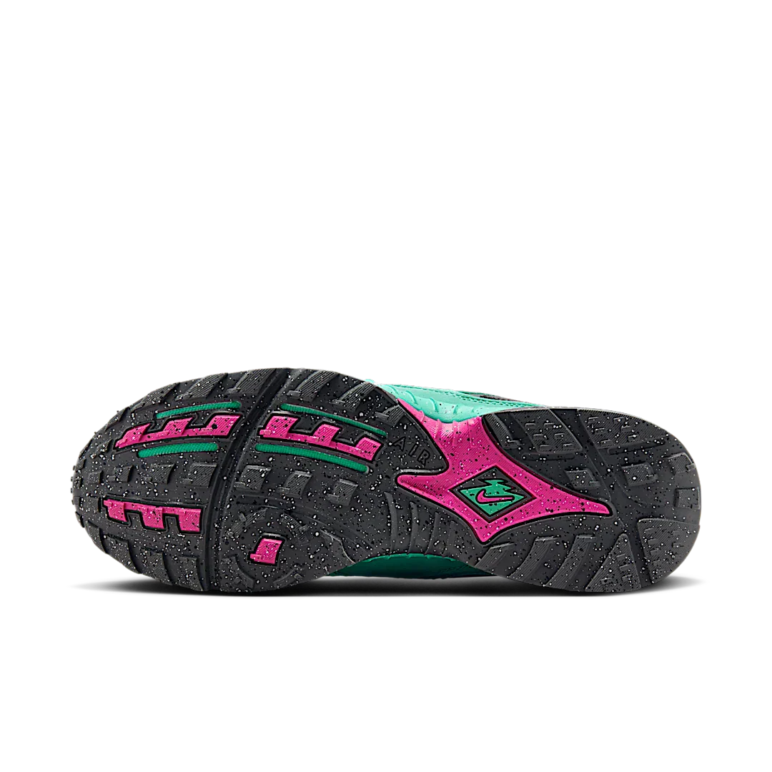 Nike Air Terra Humara Undefeated Light Menta - Image 4