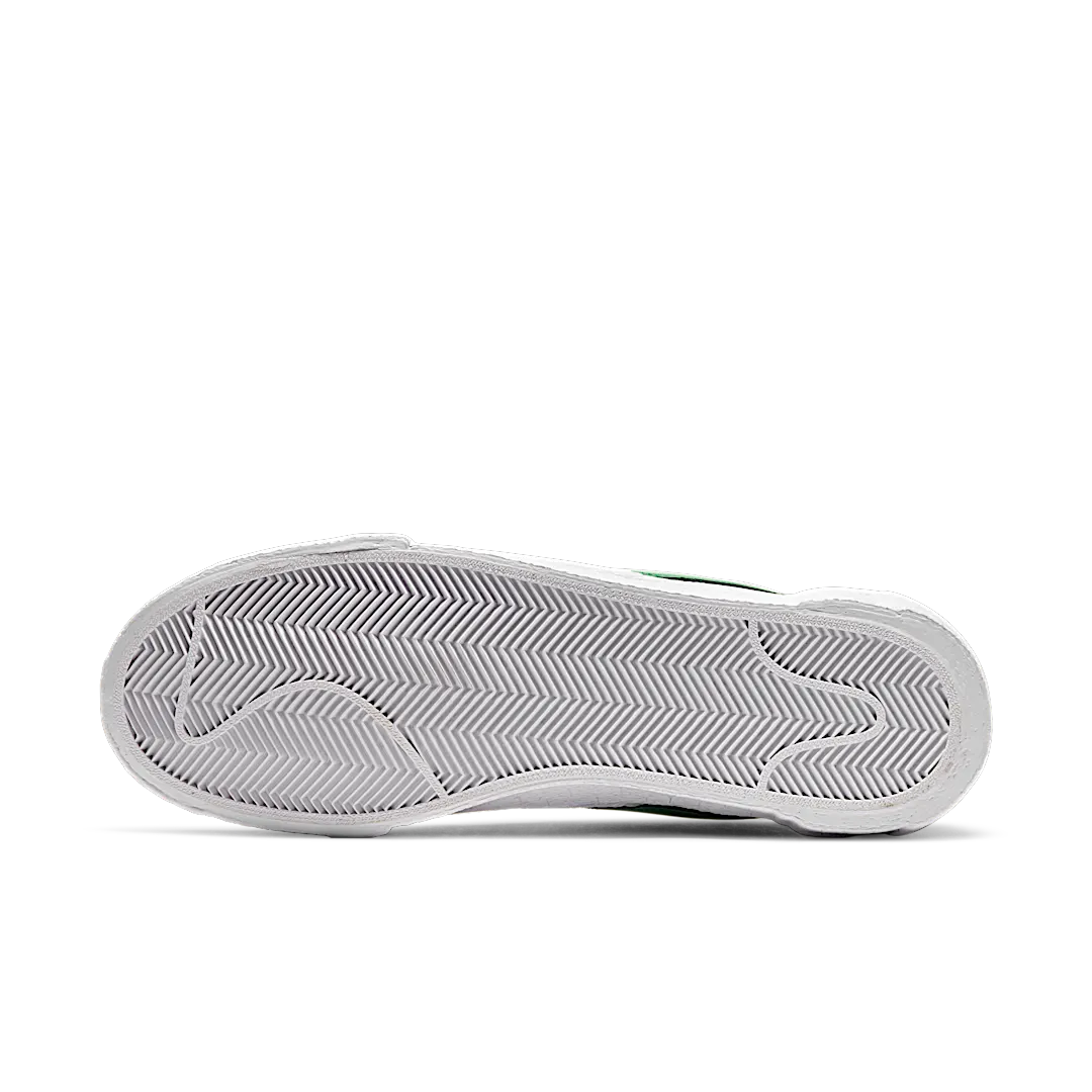 Nike Blazer Low sacai Medium Grey Classic Green - Image 4