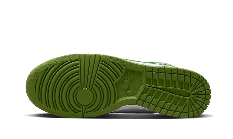 Nike Dunk High Retro Chlorophyll - Image 3
