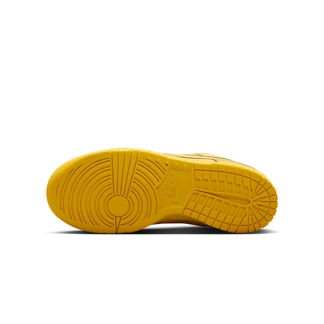 Nike Dunk Low LEGO Tour Yellow - Image 4