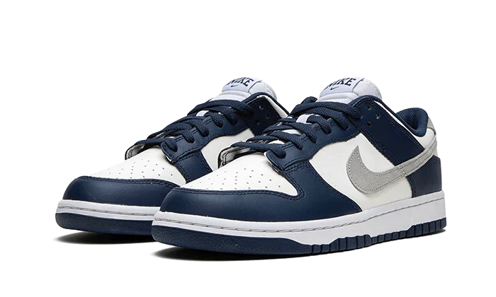 Nike Dunk Low Summit White Midnight Navy - Image 2