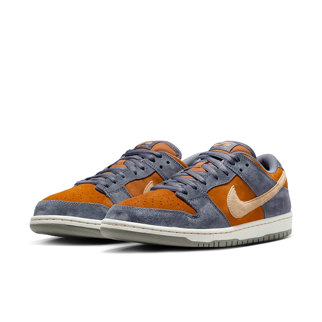 Nike SB Dunk Low Light Carbon Monarch - Image 2
