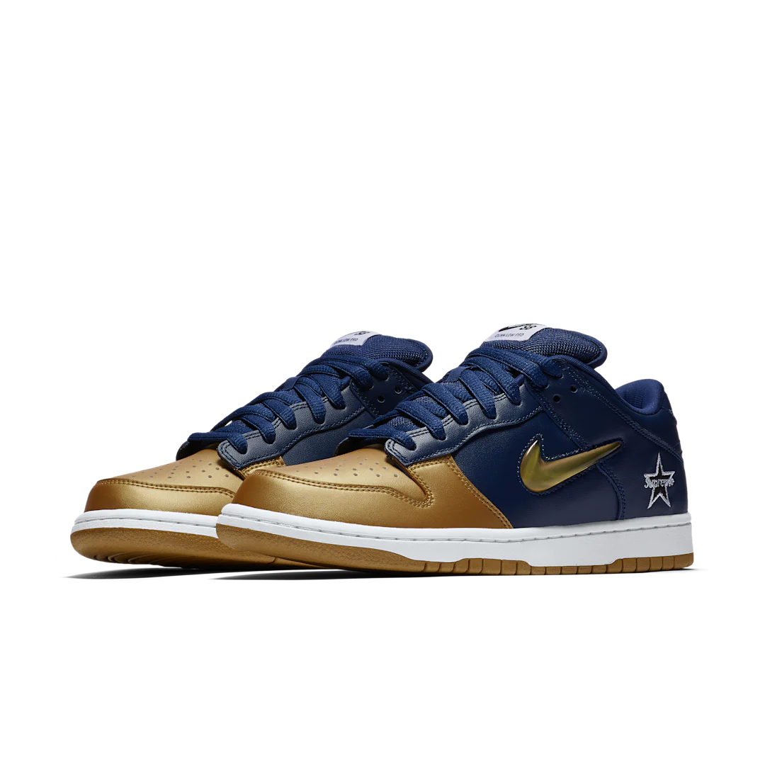 Nike SB Dunk Low Supreme Jewel Swoosh Gold - Image 2