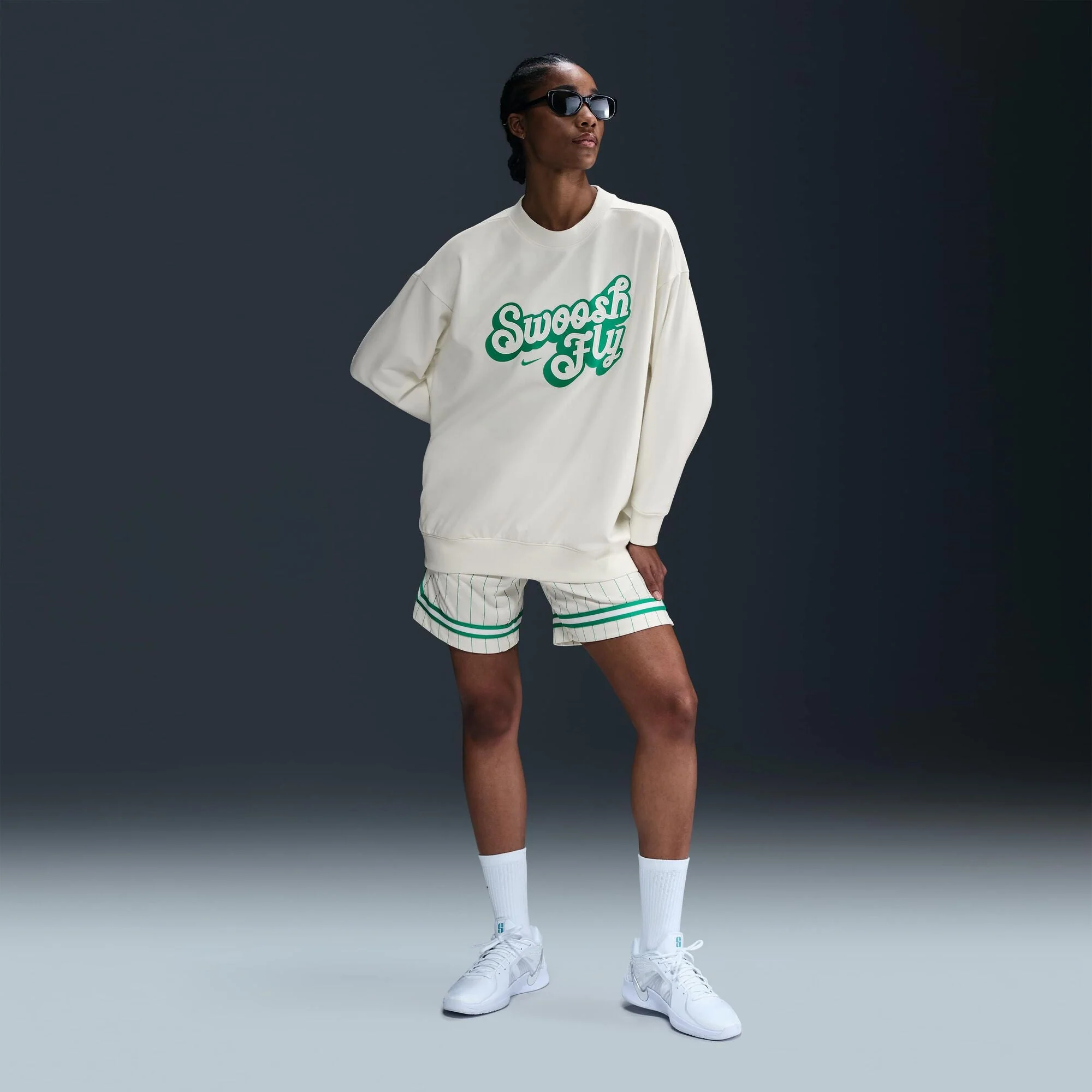 Nike Swoosh Fly Dri-FIT Oversized French Terry Basketball Sweatshirt Armoury Navy/Light Orewood Brown - Image 4