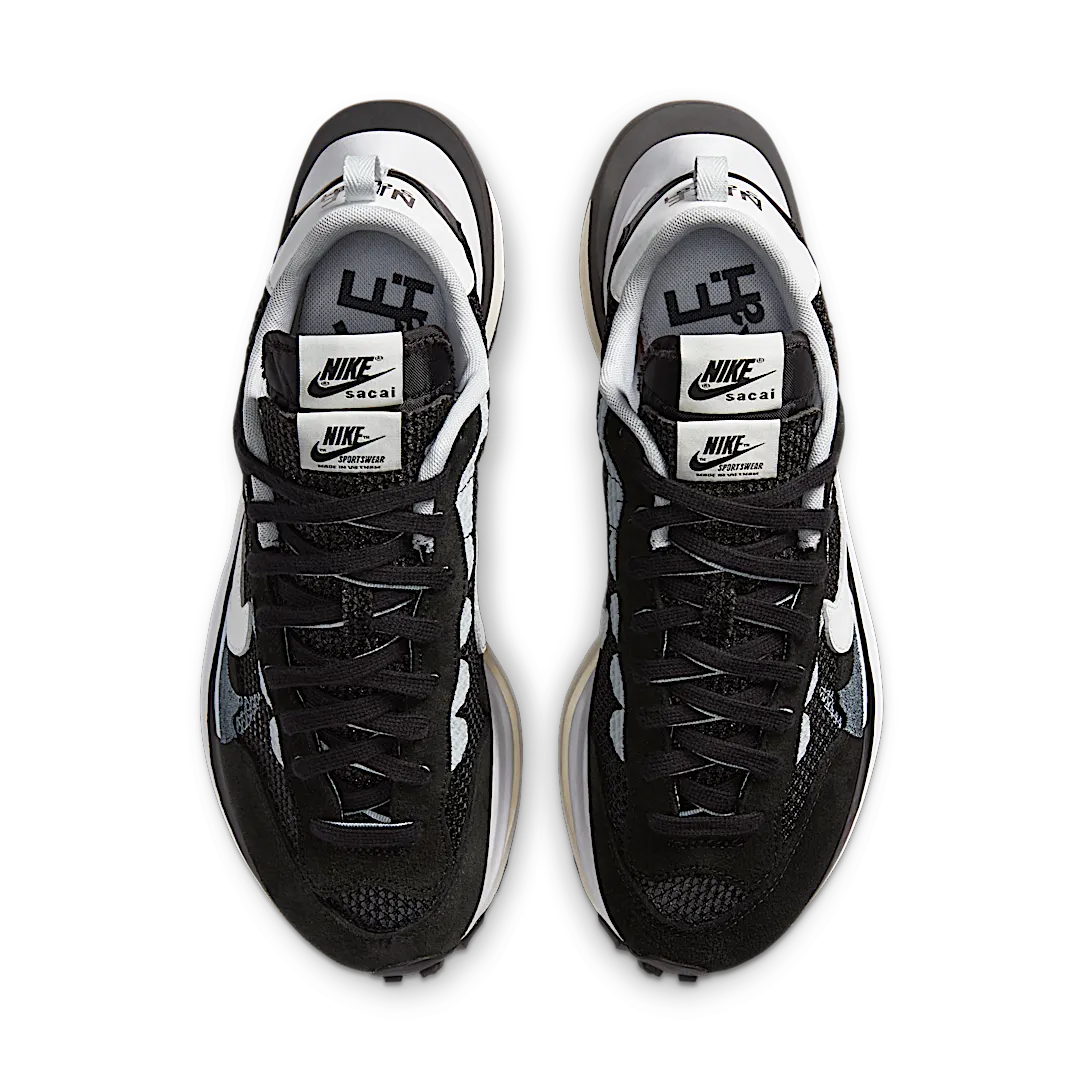 Nike Vaporwaffle sacai Black White - Image 3