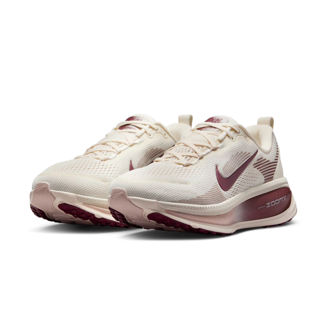 Nike Vomero 18 Pale Ivory Red Sepia Silt Red Dark Team Red - Image 2
