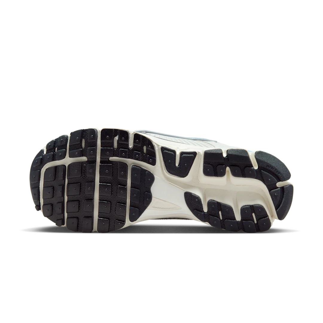 Nike Zoom Vomero 5 Royal Tint Photon Dust - Image 4
