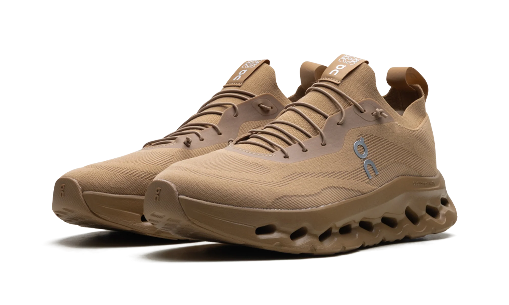 On Running Cloudtilt LOEWE Dark Sand - Image 2