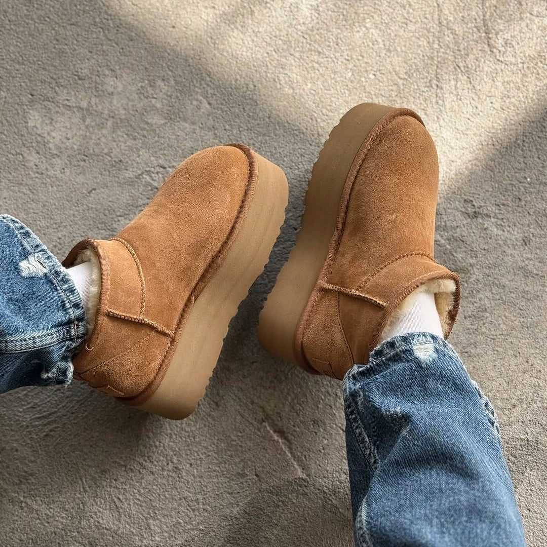 UGG Classic Ultra Mini Platform Boot Chestnut - Image 2