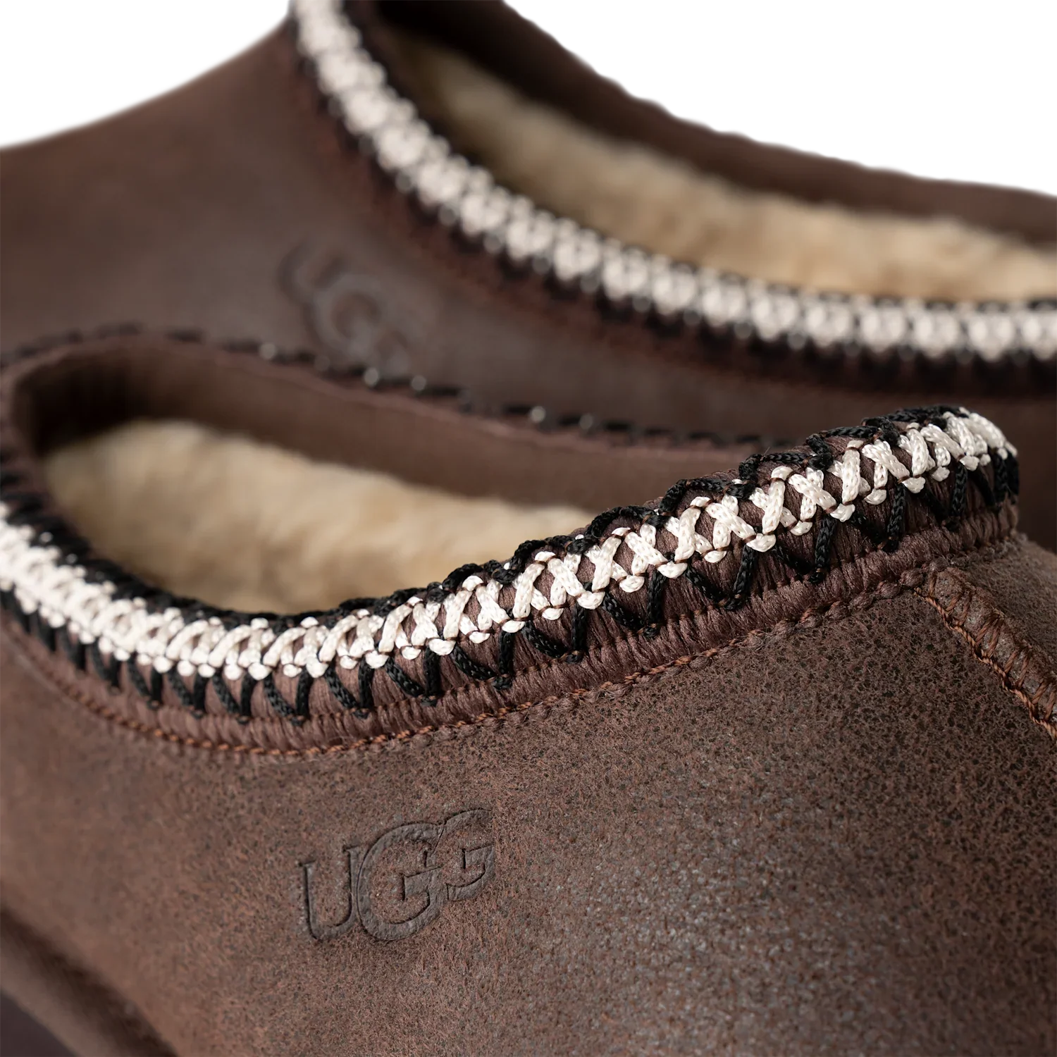 UGG Tasman Distressed Slipper Burnt Cedar - Image 4
